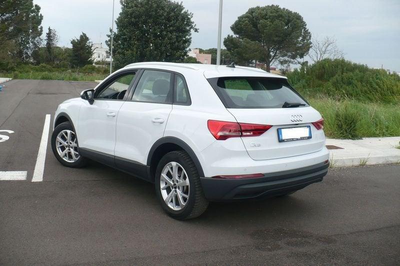 Audi Q3 2.0 35 TDI S Tronic Business Advanced