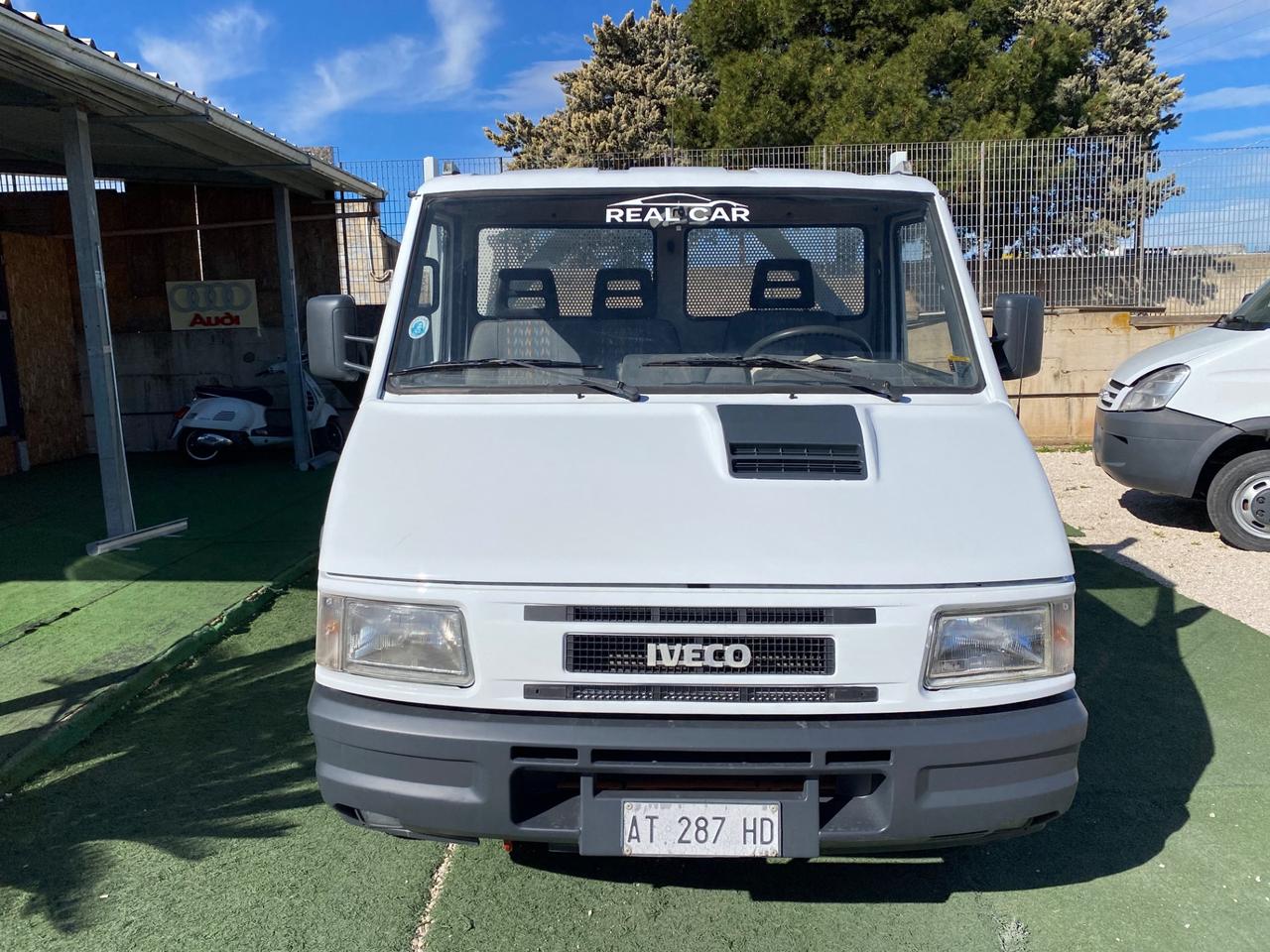 Iveco Daily 35-12 Ribaltabile Trilaterale 3 Posti