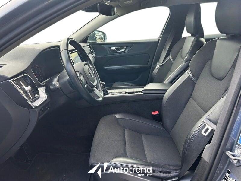 Volvo V60 D3 150 CV Automatica NAVI LED Momentum Business Pro