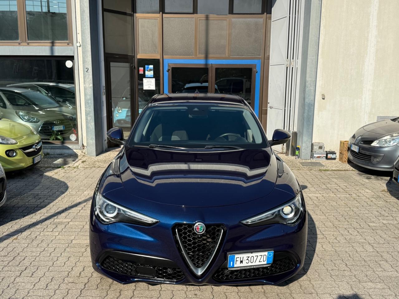 Alfa Romeo Stelvio RWD tagliandi certificati 2.2 Turbodiesel 160 CV AT8 Business