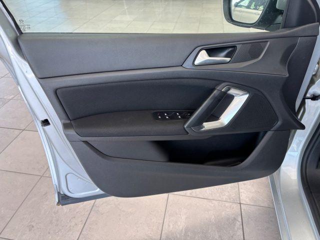 PEUGEOT 308 BlueHDi 120 S&S SW Business
