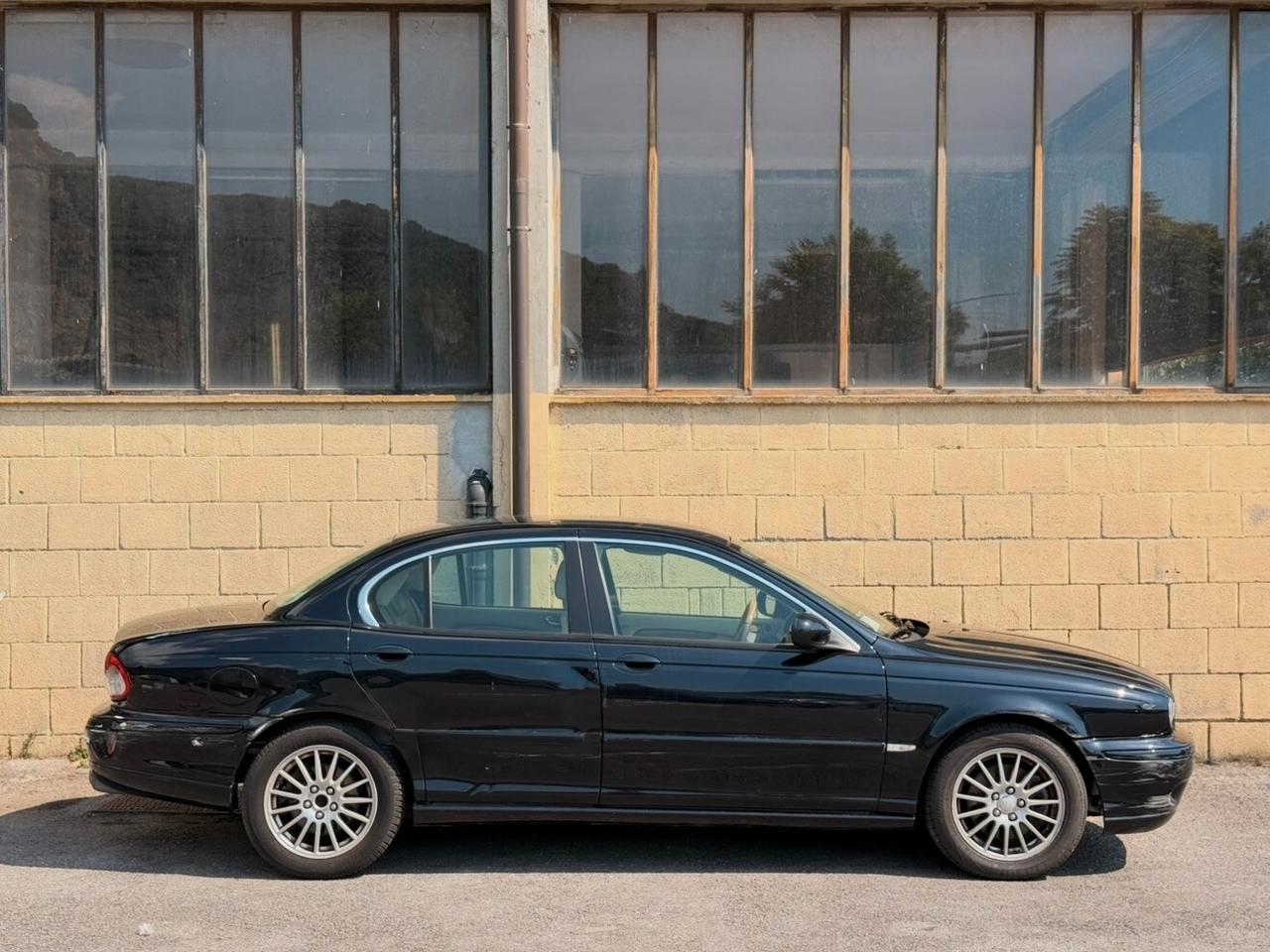 Jaguar X-Type 2.2D cat Executive