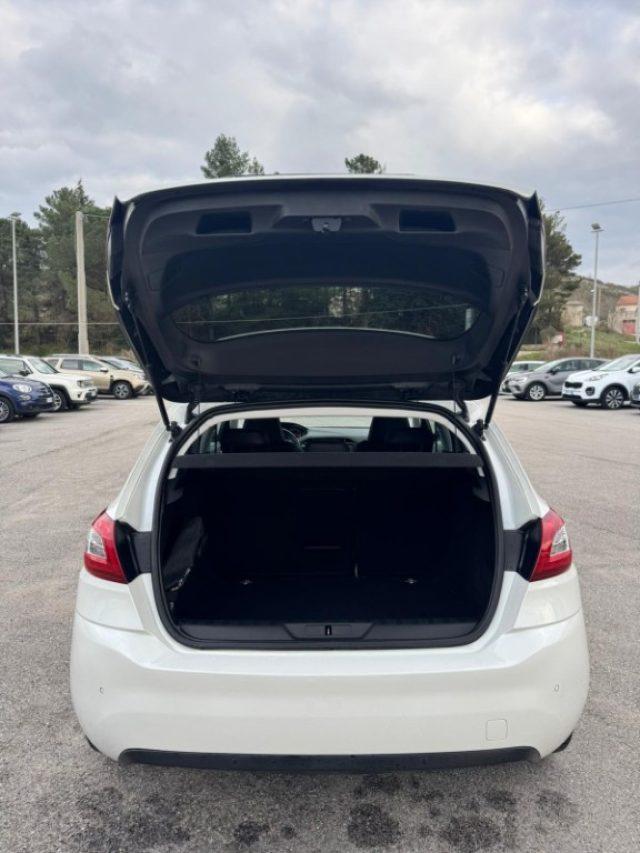 PEUGEOT 308 BlueHDi 120 S&S Allure