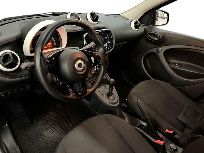 smart forfour II 2015 1.0 Youngster 71cv twinamic my18