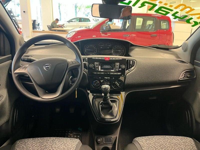 Lancia Ypsilon 1.0 FireFly 5 porte S&S Hybrid Silver Plus