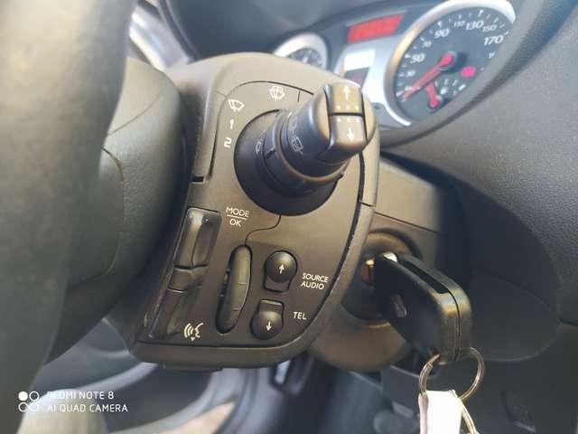 Renault Clio Clio III 5p 1.2 16v Dynamique Gpl