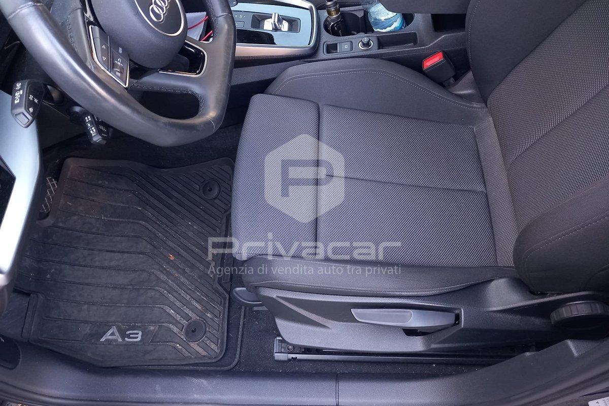 AUDI A3 Sedan 30 TFSI S tronic Business Advanced