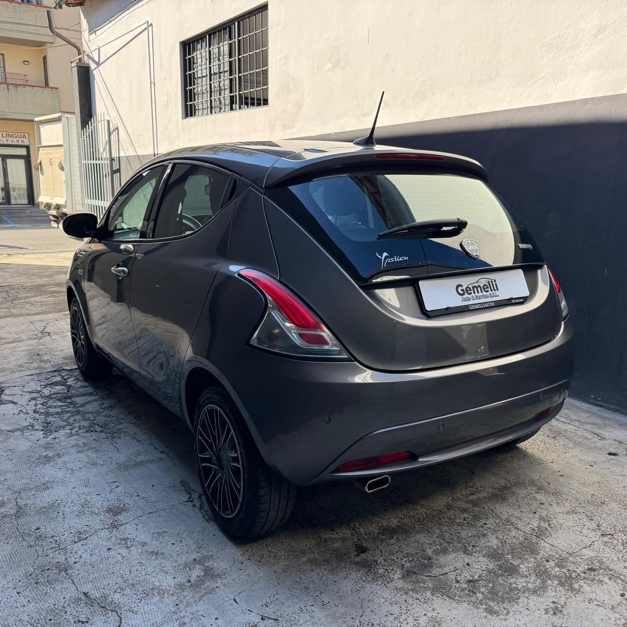 Lancia Ypsilon GOLD 1.0 HYBRID