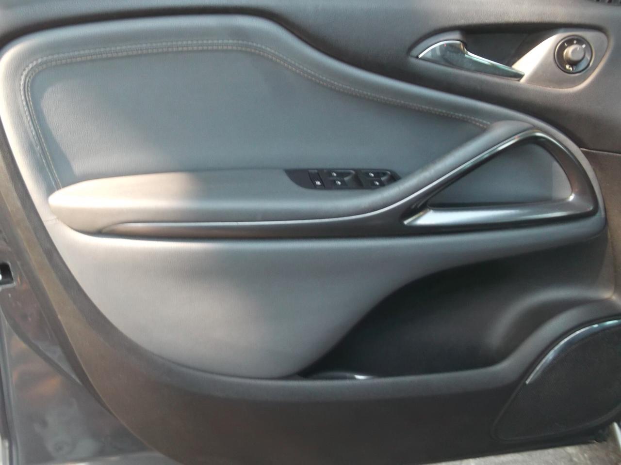 Opel Zafira 1.6 Turbo Metano 7P. Full 2013