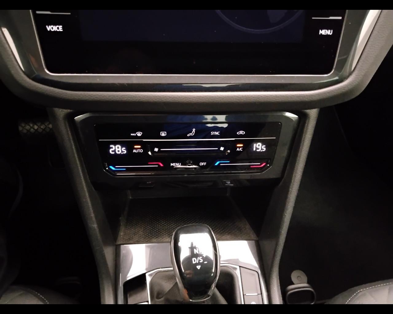 VOLKSWAGEN Tiguan II 2021 - Tiguan 2.0 tdi Life 150cv dsg