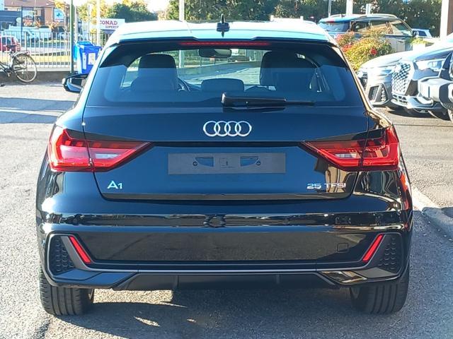 AUDI A1 SPORTBACK 25 TFSI S-LINE Adrenaline