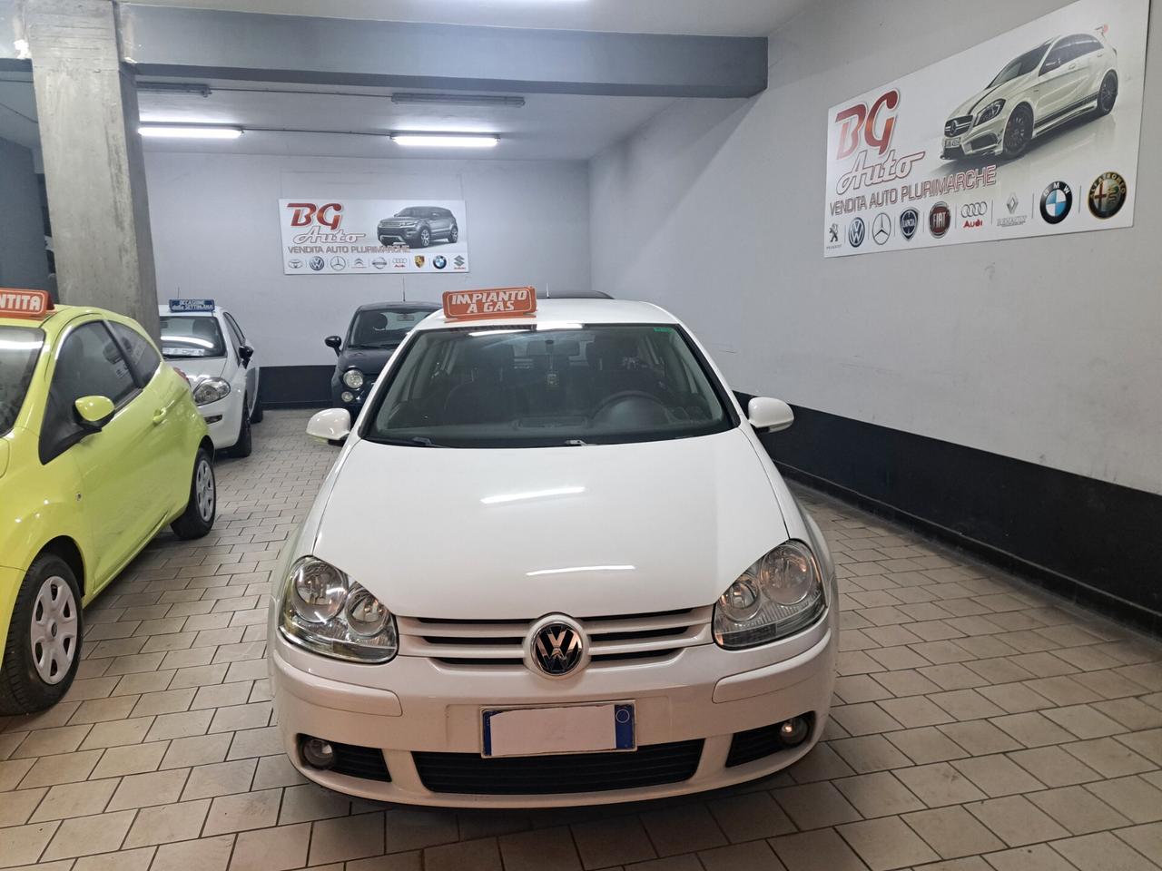 Volkswagen Golf 1.6 gpl unico prop 2008