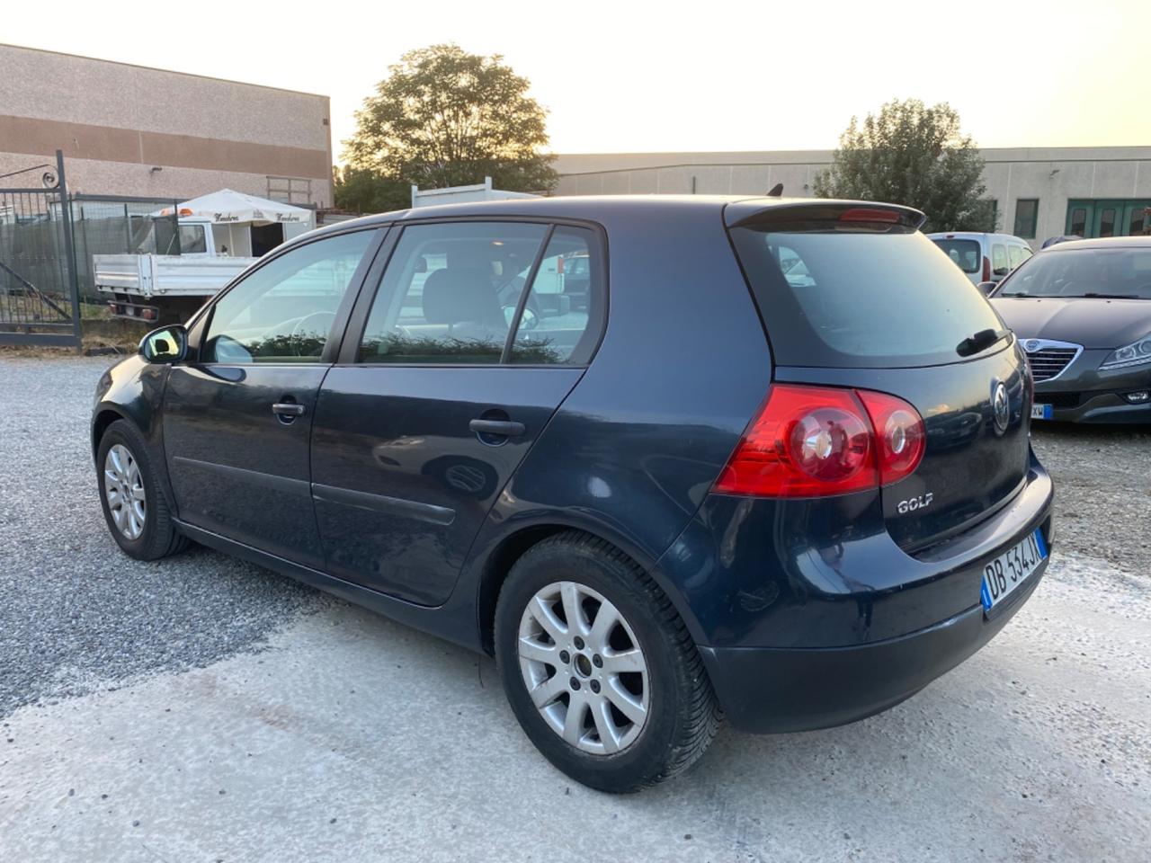 Volkswagen Golf 1.6 5p. Trendline BiFuel G