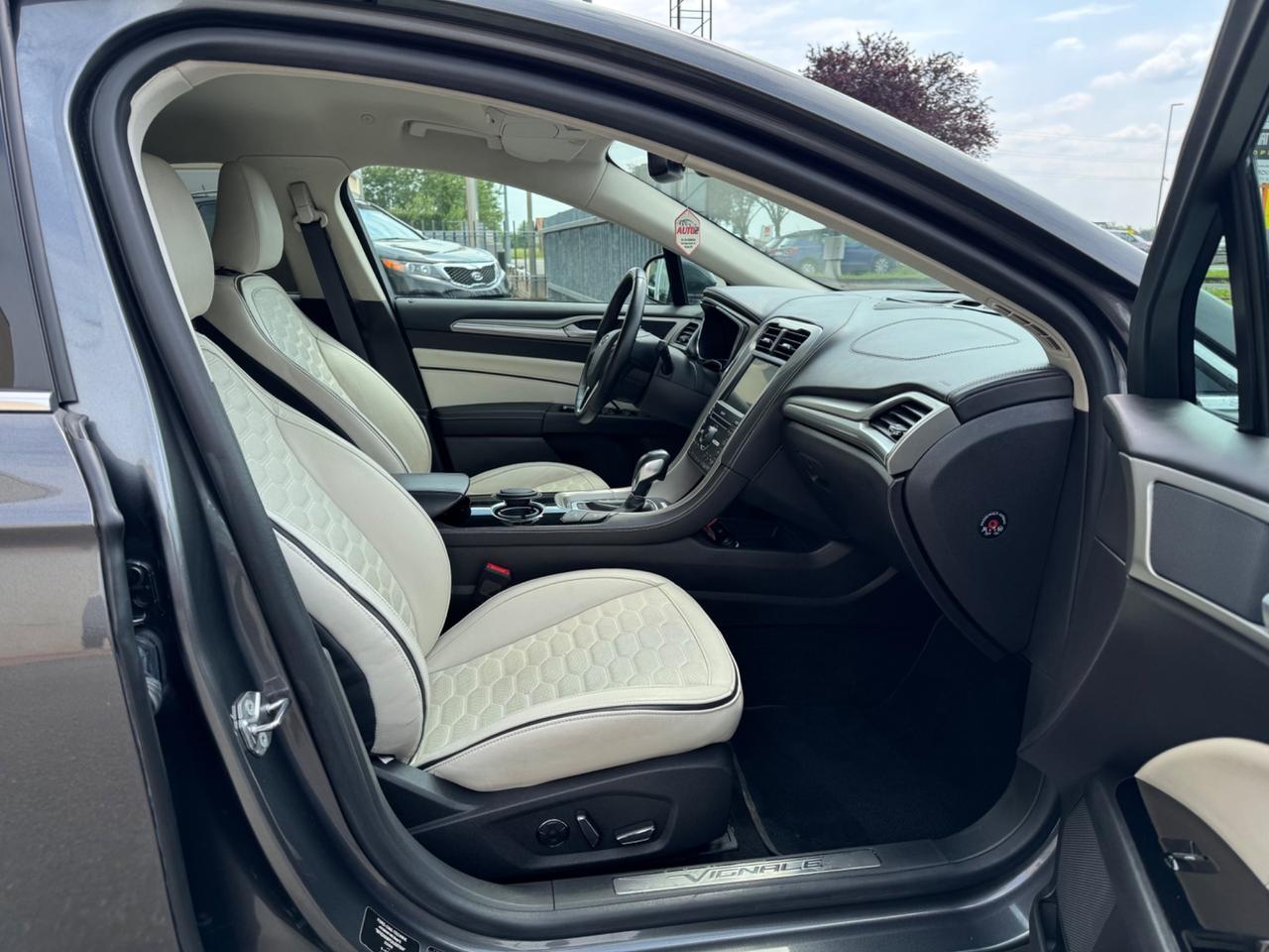Ford Mondeo Hybrid 2.0 140 CV eCVT 4 porte Vignale
