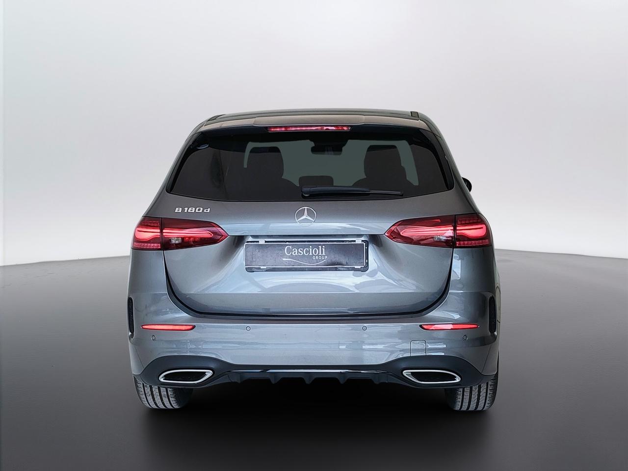 Mercedes-Benz Classe B - W247 2023 - B 180 d AMG Line Advanced Plus auto
