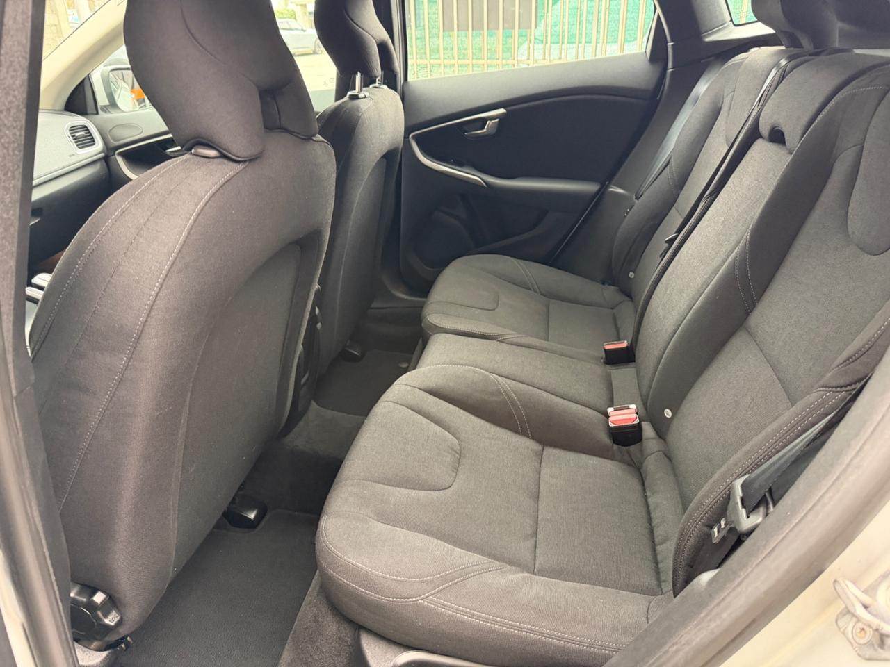 Volvo V40 D3 2.0 Diesel 88KW 6marce euro6b