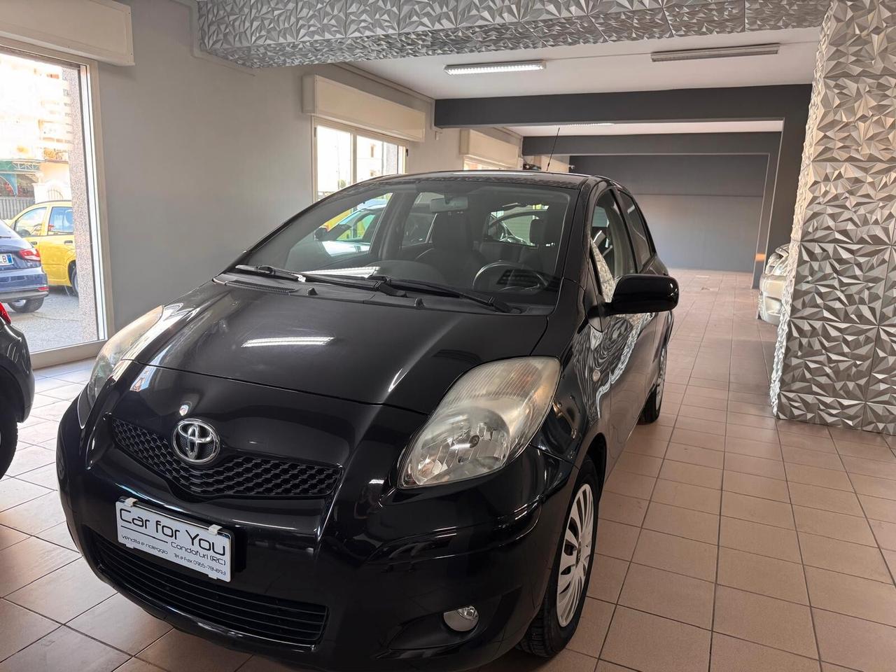 Toyota Yaris 1.0 5 porte Now