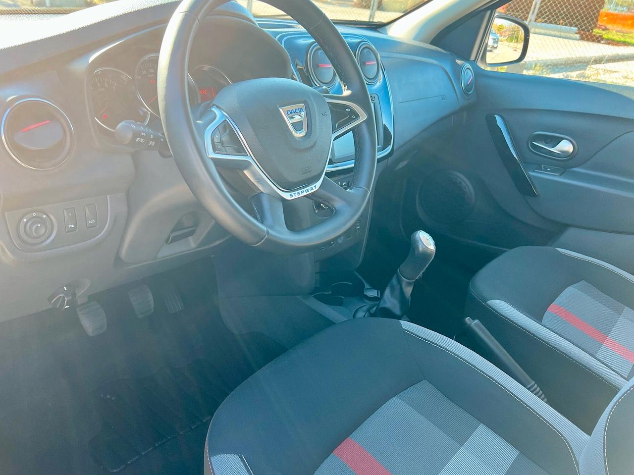 Dacia Sandero Stepway TCe 90 Techroad 2019