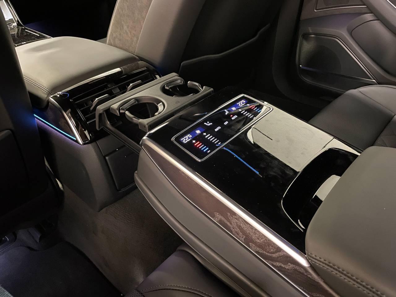 AUDI A8 60 TFSIe QUATTRO TIPTRONIC