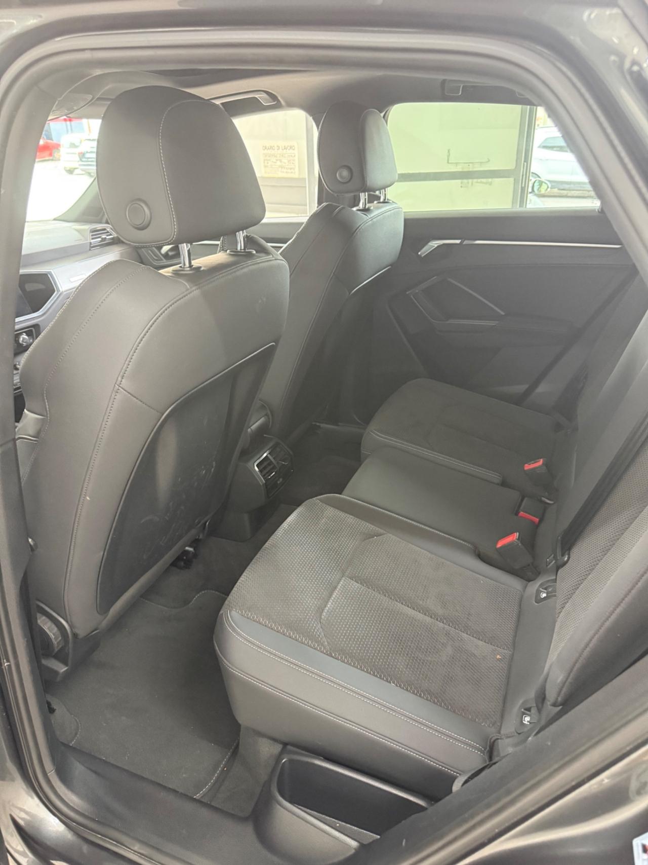 Audi Q3 SPB 35 TDI S tronic quattro edition