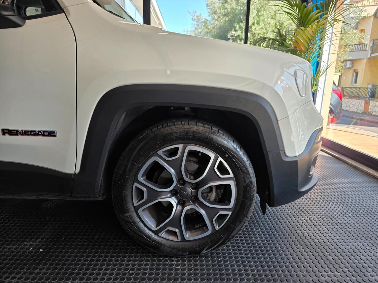 Jeep Renegade 1.6Mjt 120cv 2015 99000km finanz