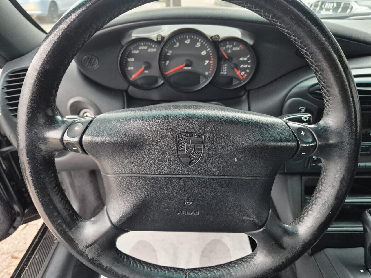 Porsche Boxster 2.5i 24V cat