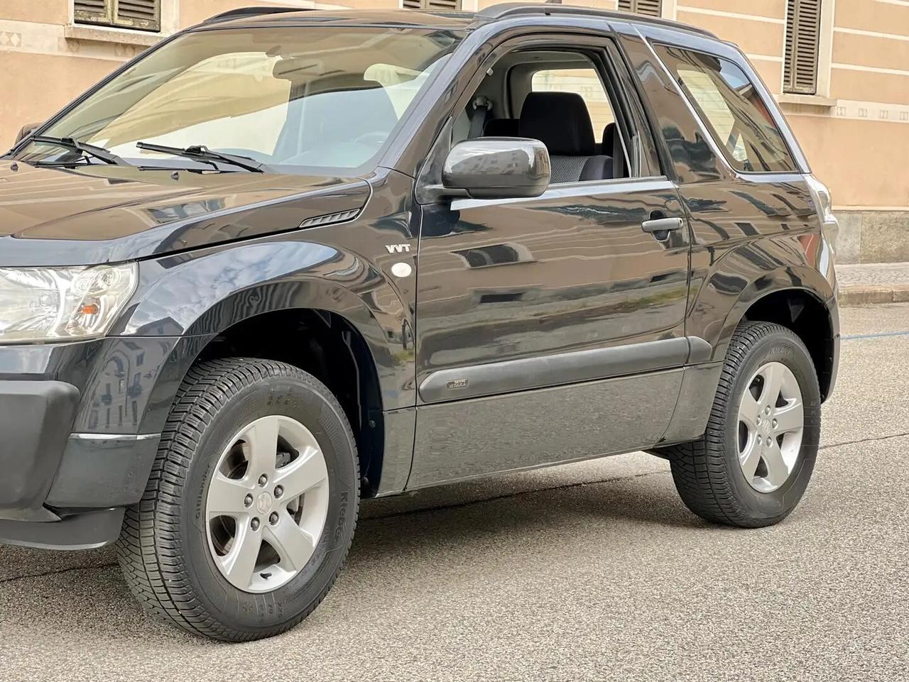 Suzuki Grand Vitara 3Porte 1.6 VVT 16V 106cv GPL