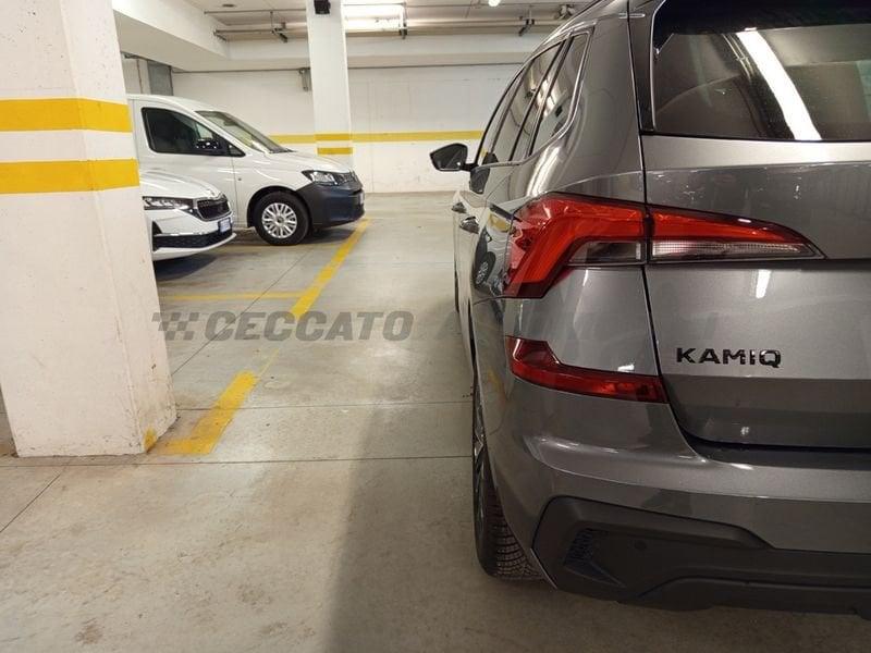 Skoda Kamiq 2024 1.0 tsi Black Dots 115cv dsg