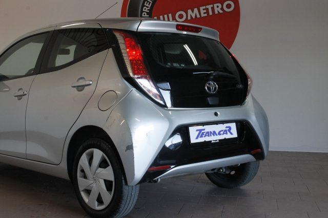 TOYOTA Aygo 1.0 VVT-i 69 CV 5 porte x-play Nazionale