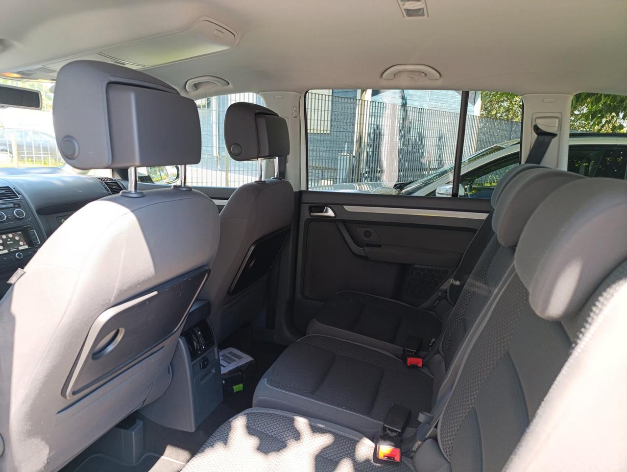 Volkswagen Touran 1.6 tdi Comfortline Business dsg