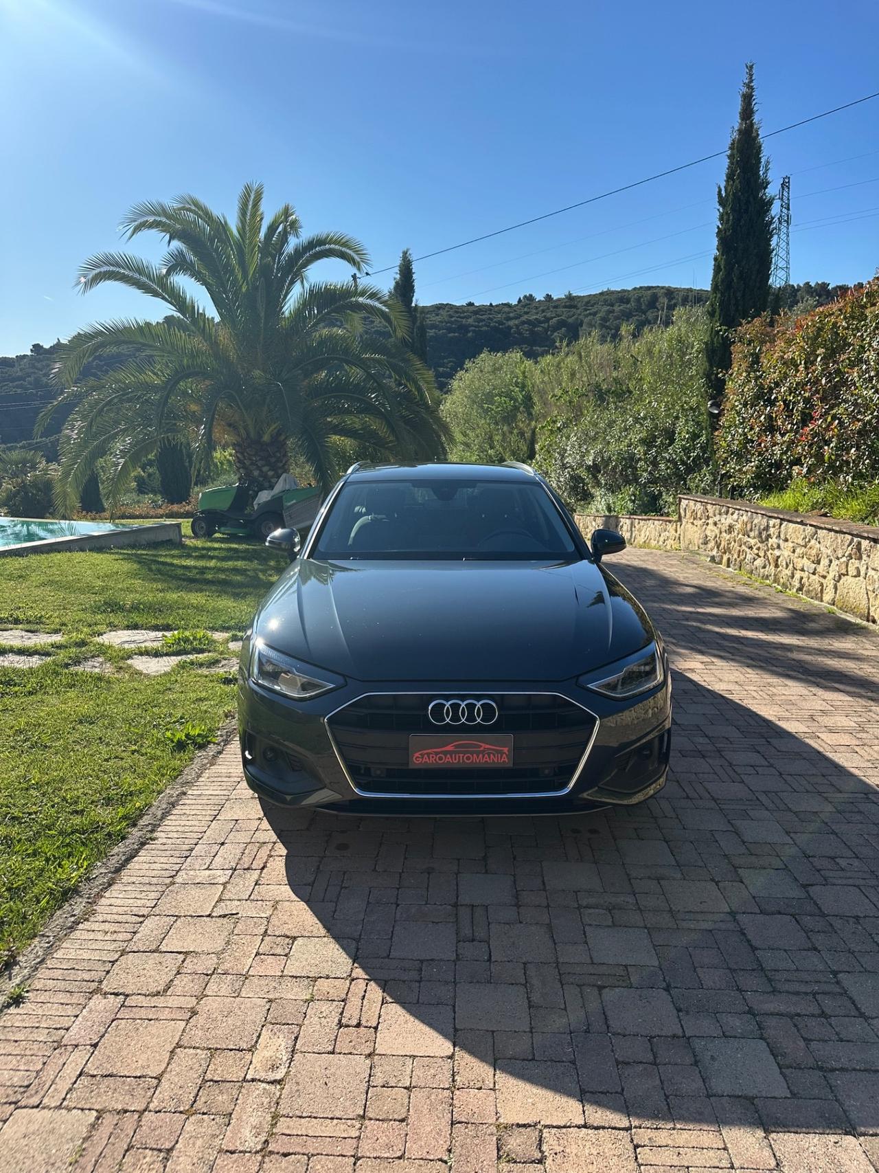 Audi A4 Avant 30 TDI/136 CV S tronic Business Advanced