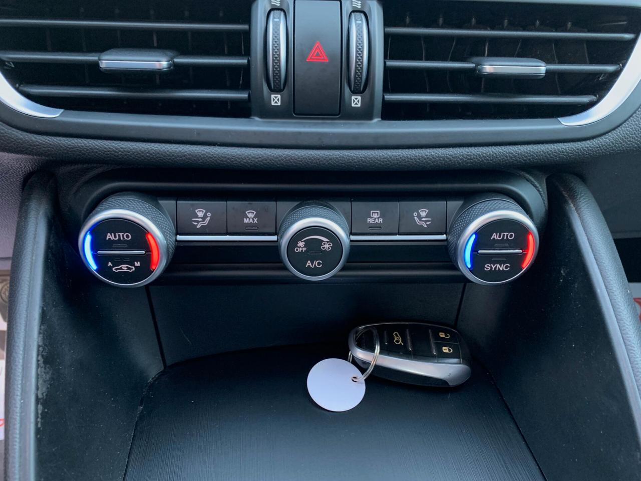 Alfa Romeo Giulia 2.2 Turbodiesel 180 CV Business Sport