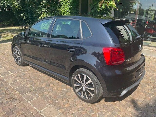 VOLKSWAGEN Polo 1.0 5 porte R Line Neopatentati