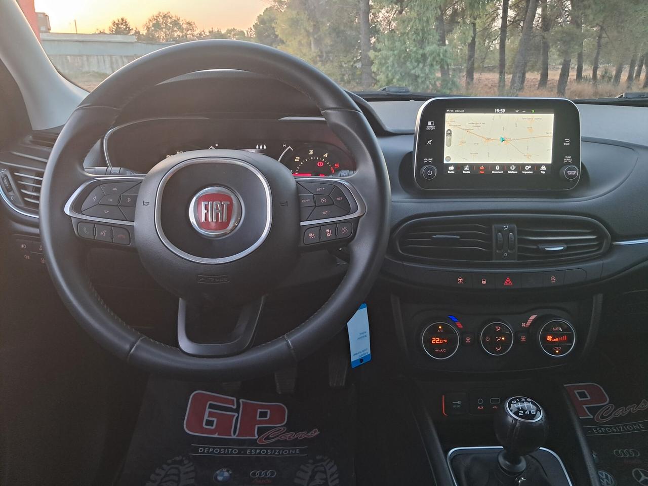 Fiat Tipo 1.6Mtj 120cv-Lounge*NAVI*LED*CRUISE