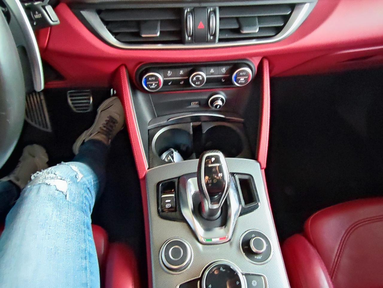 Alfa Romeo Stelvio 2.2 Turbodiesel 210 CV AT8 Q4 Veloce