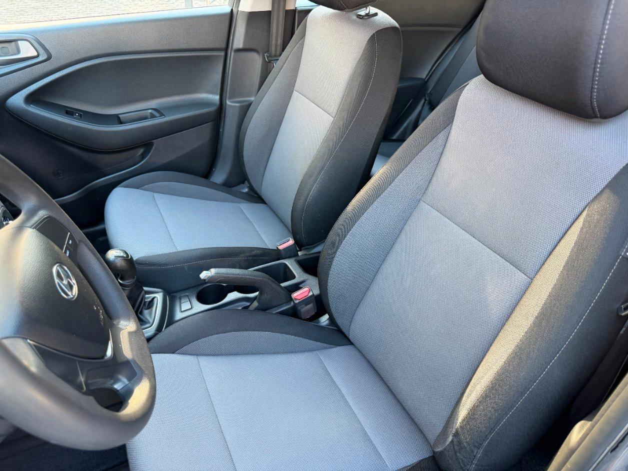 Hyundai i20 5 Porte i20 5p 1.2 Classic 75cv GANCIO TRAINO !!!!