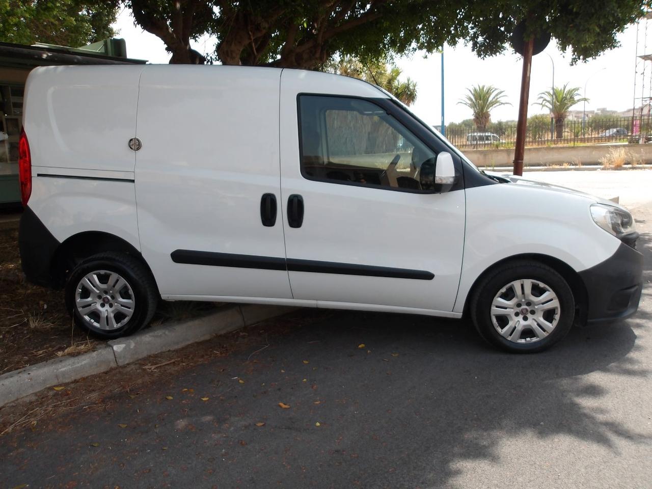 FIAT Doblo cargo 1.6 mjt 16v SX 105cv E5+ F.L.