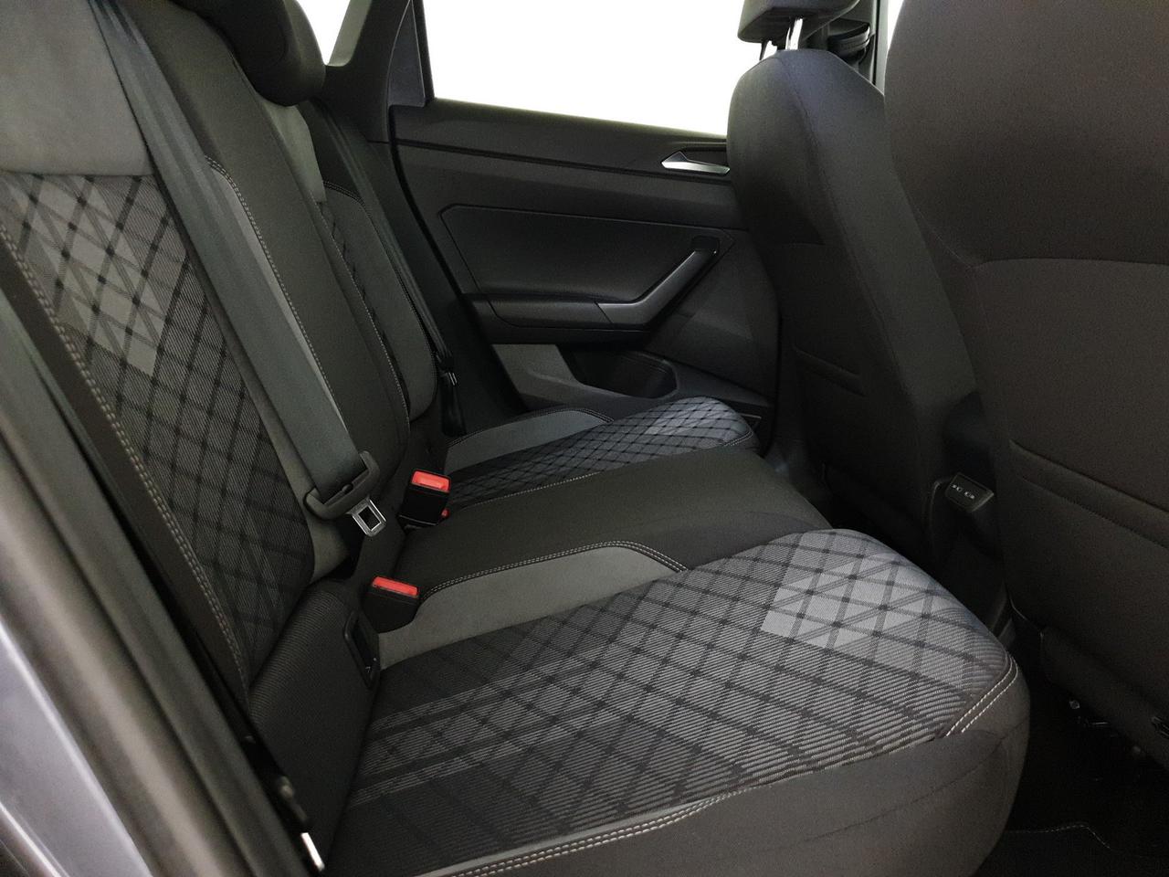 Volkswagen Taigo 1.5 tsi r-line 150cv dsg