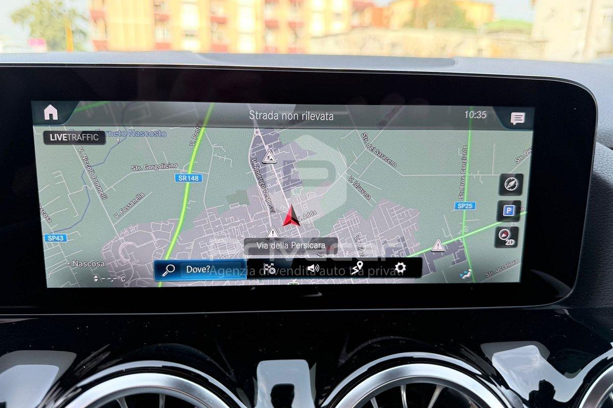 MERCEDES GLA 180 d Automatic Business