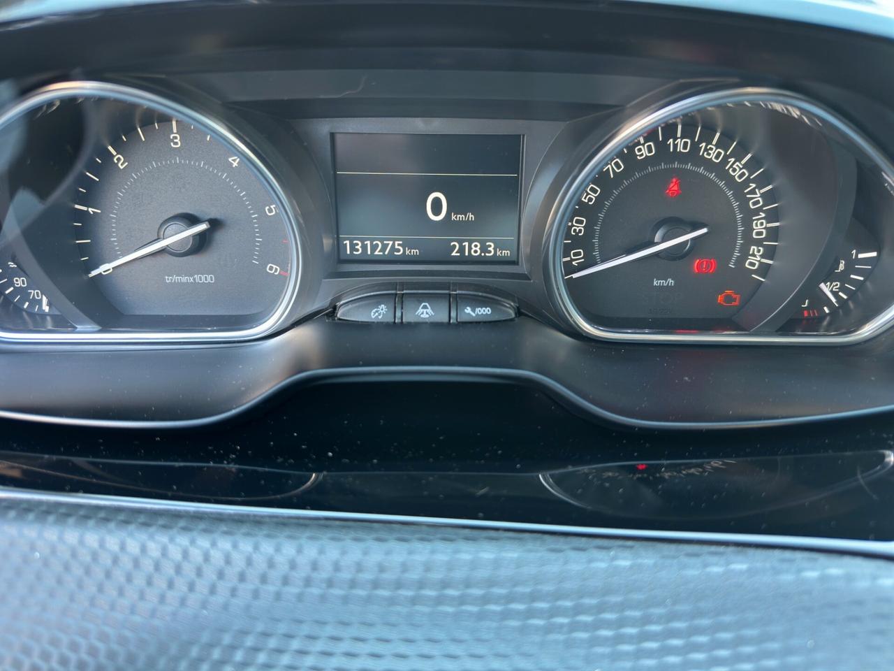 Peugeot 2008 BlueHDi 100 S&S Allure
