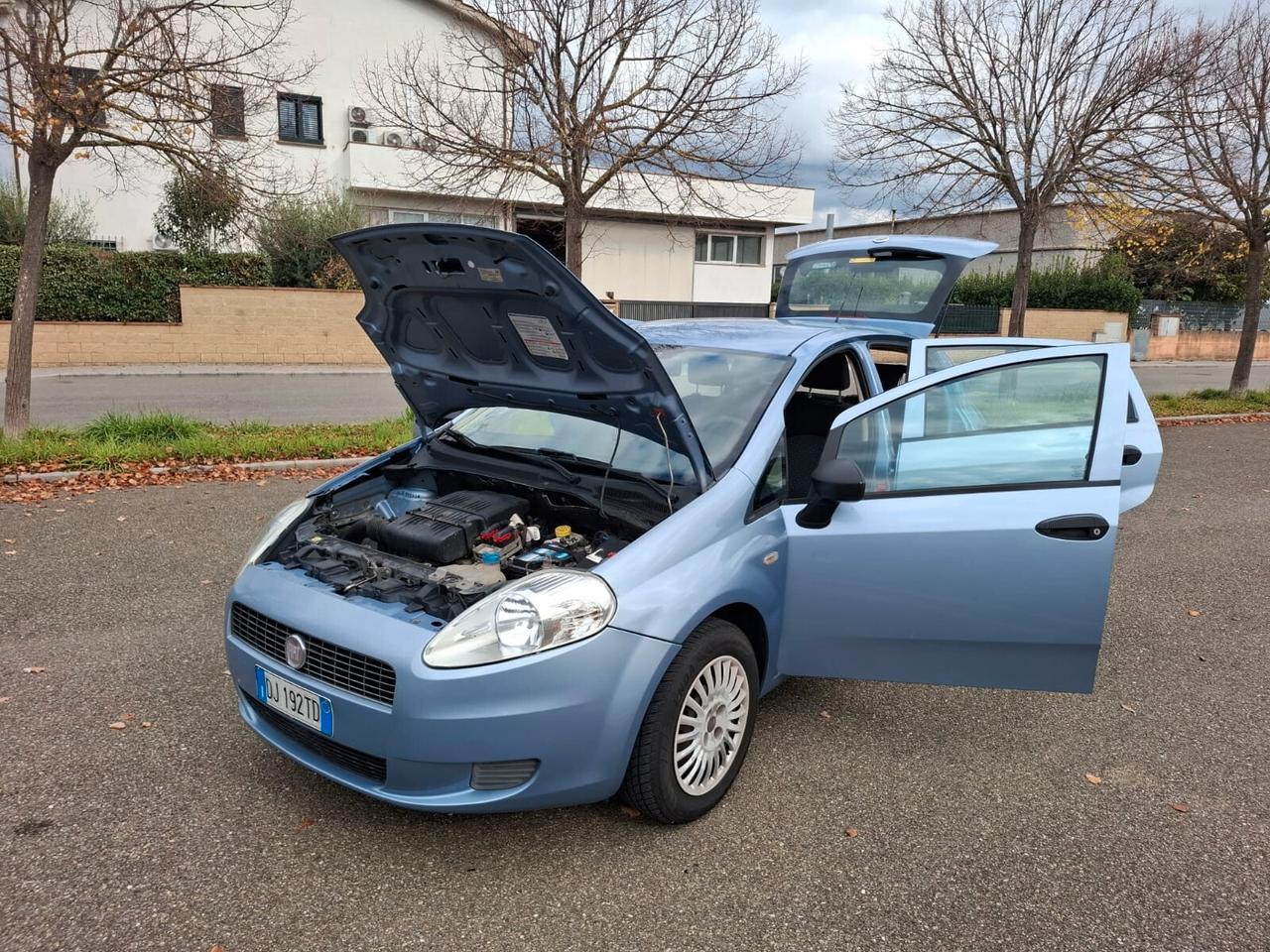 Fiat Grande Punto 1.2 5 porte SOLAMENTE 129.000 KM