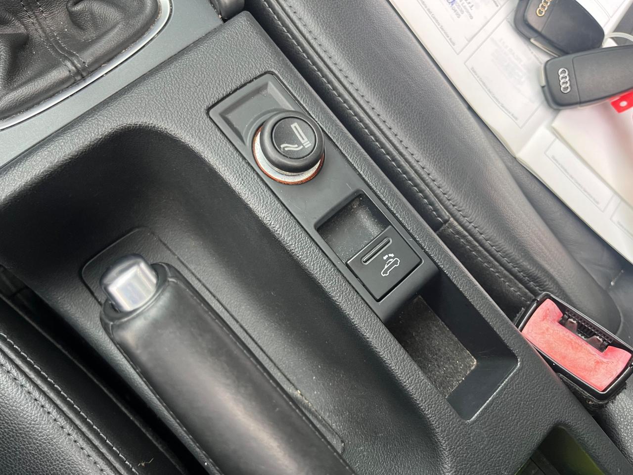 Audi A3 Cabrio 1.6 TDI NEOPATENTATI - 2011