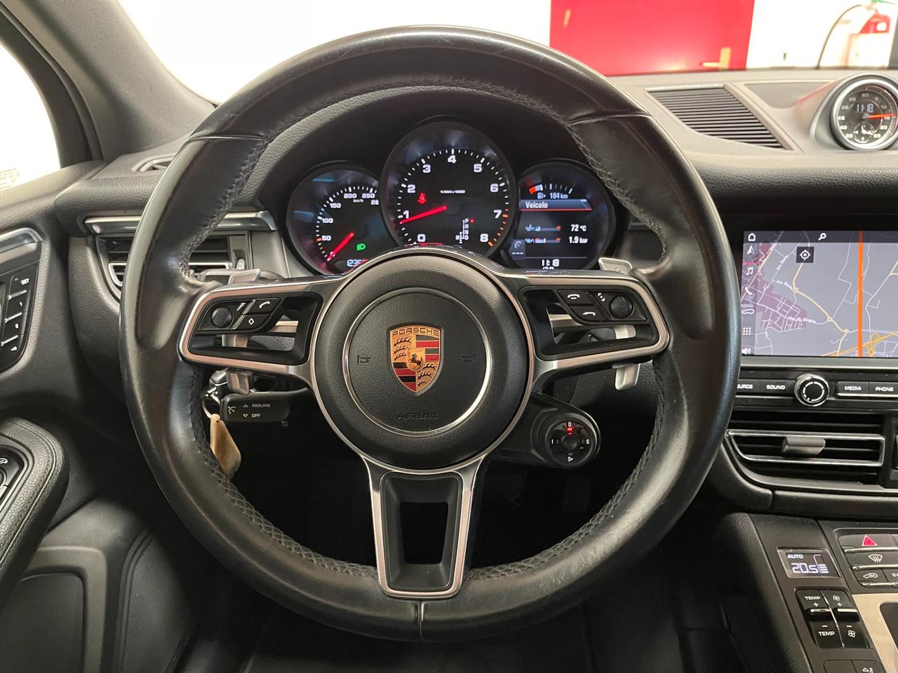 Porsche Macan 2.0 245cv pdk-LEGGI SOTTO
