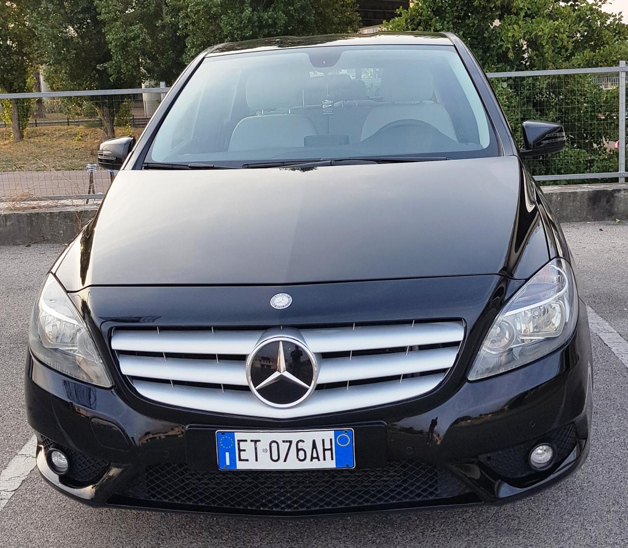 MERCEDES CLASSE B-160 CDI 66.000 KM. 09-2013