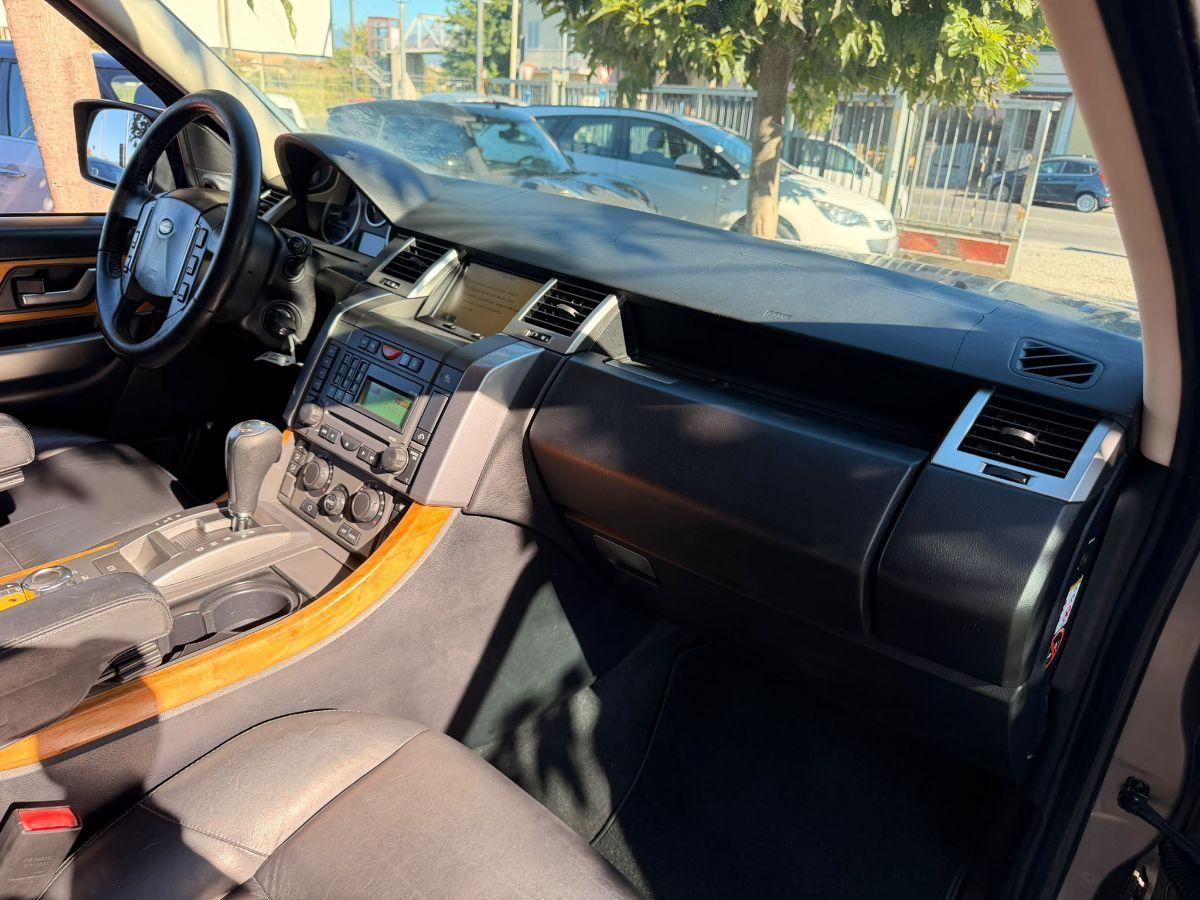 LAND ROVER - Range Rover Sport - 2.7 TDV6 HSE