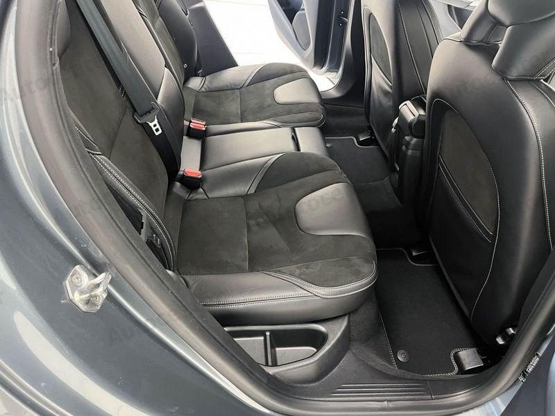 Volvo V40 V40 D2 R DESIGN MOMENTUM