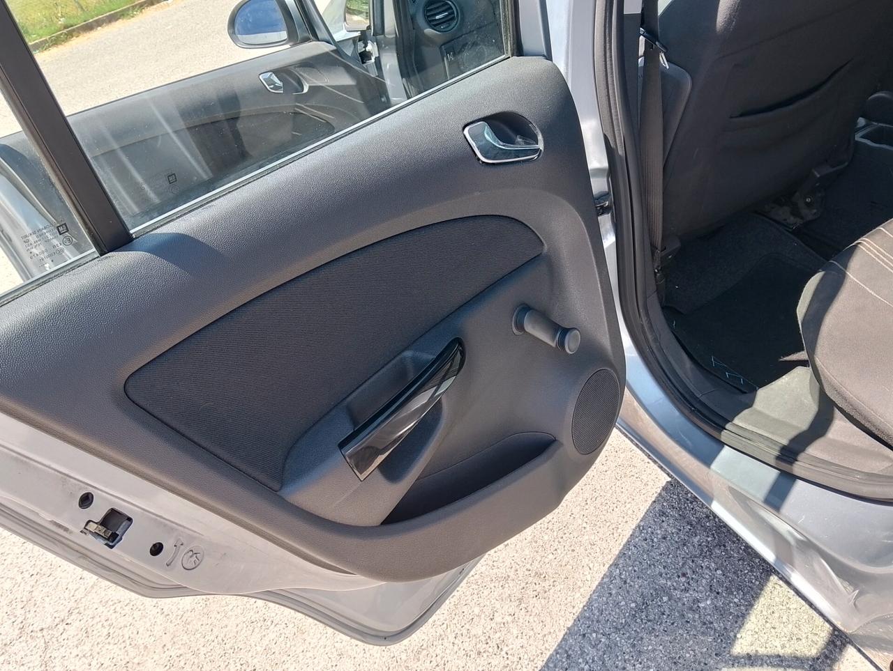 Opel Corsa 1.2 cc IMPIANTO Gpl perfetto stato