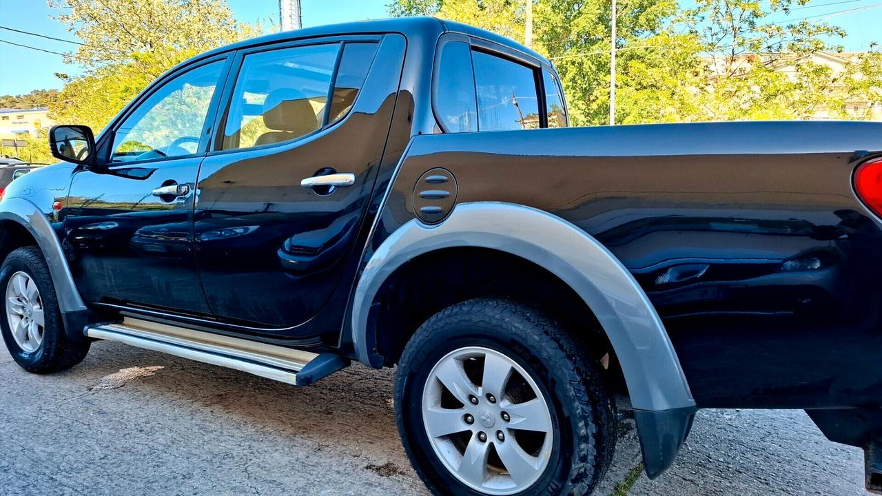 MITSUBISHI L200 2.5 DI-D/136CV Double Cab Intense