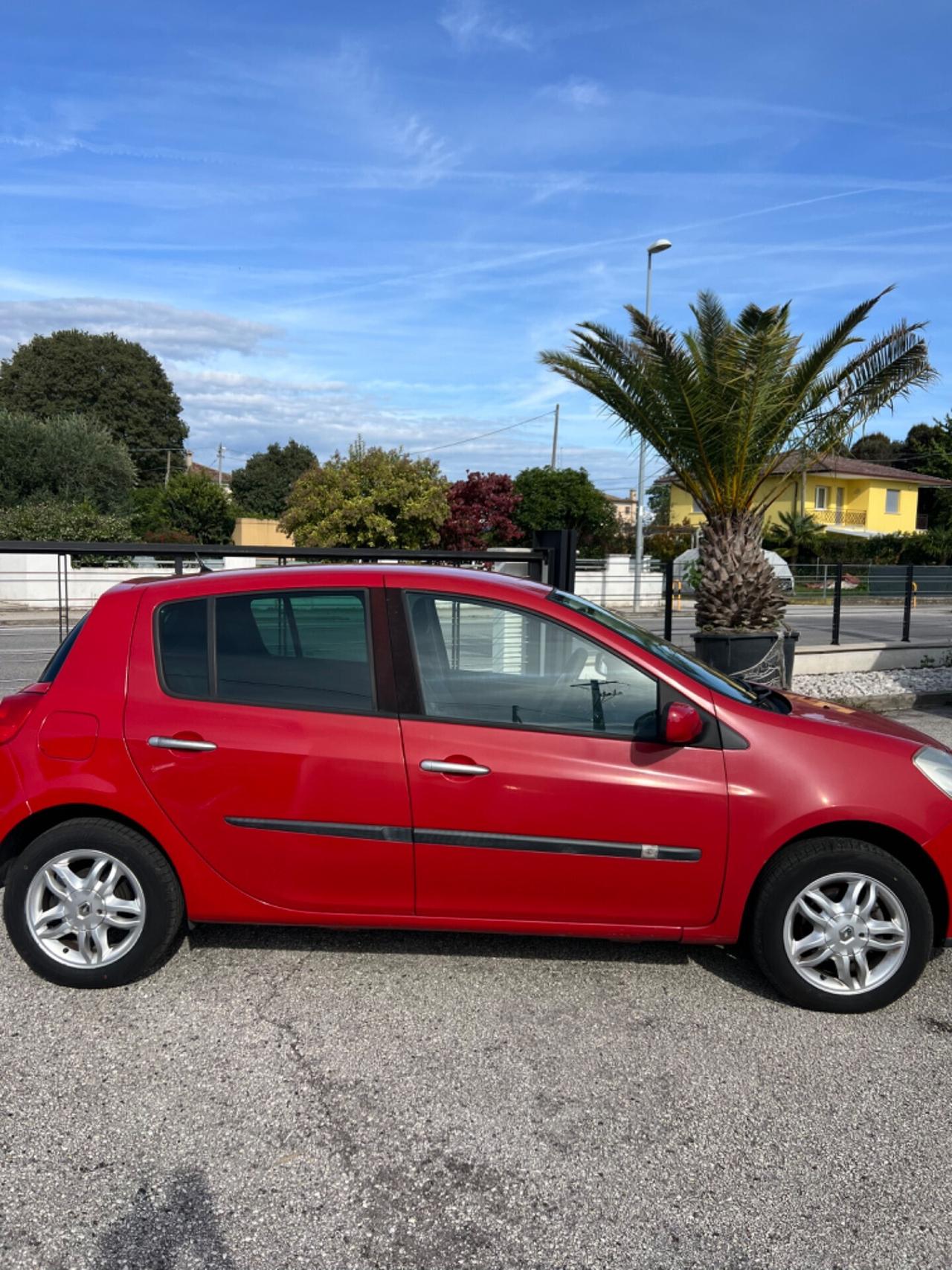 Renault Clio Storia 1.2 5 porte OK NEOPATENTATI