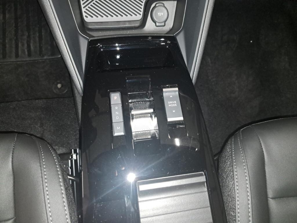 CITROEN C4 HYBRID 145 e-DCS6 - MAX